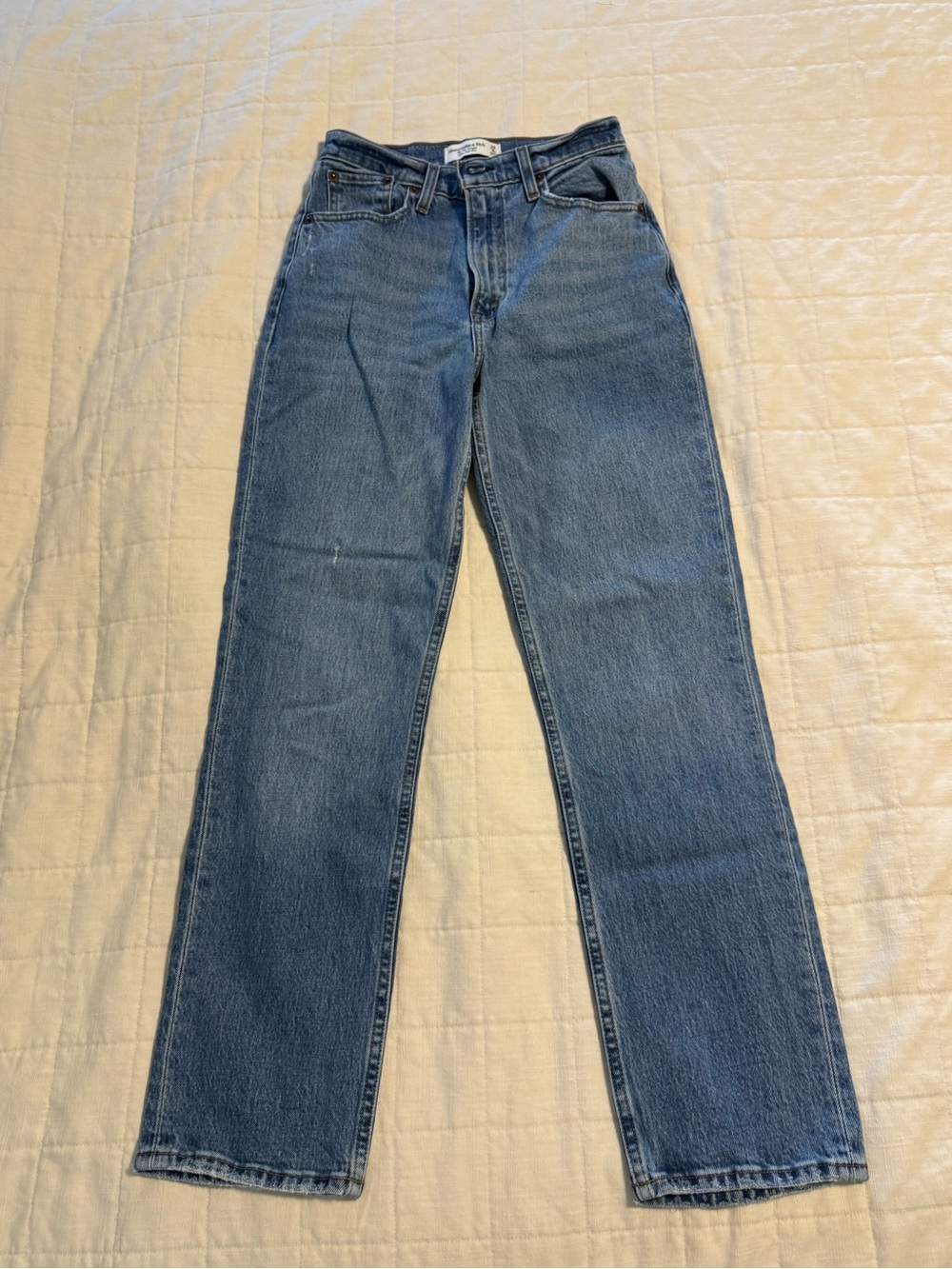 Abercrombie 90s High-Rise Straight Leg Jeans